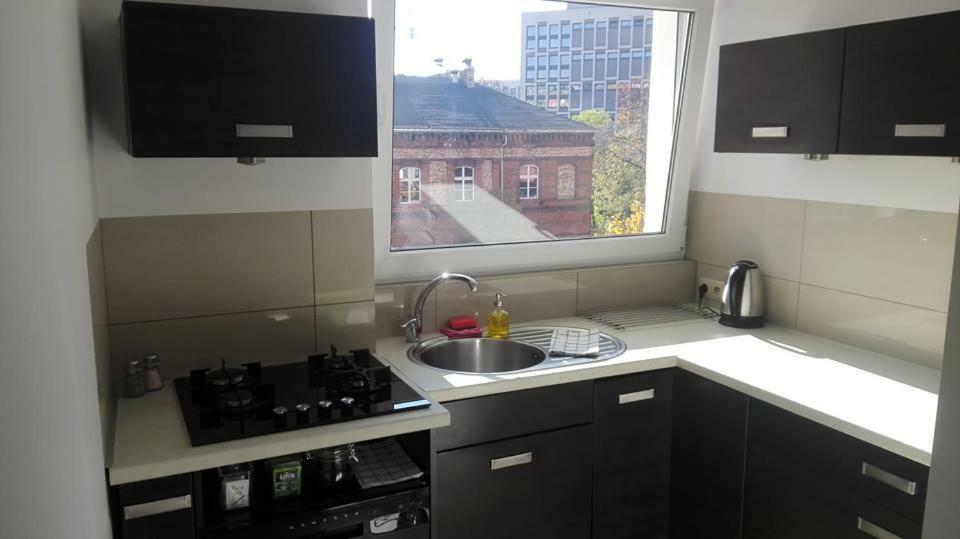 Powstancow Wielkopolskich 12 Poznaň Exteriér fotografie